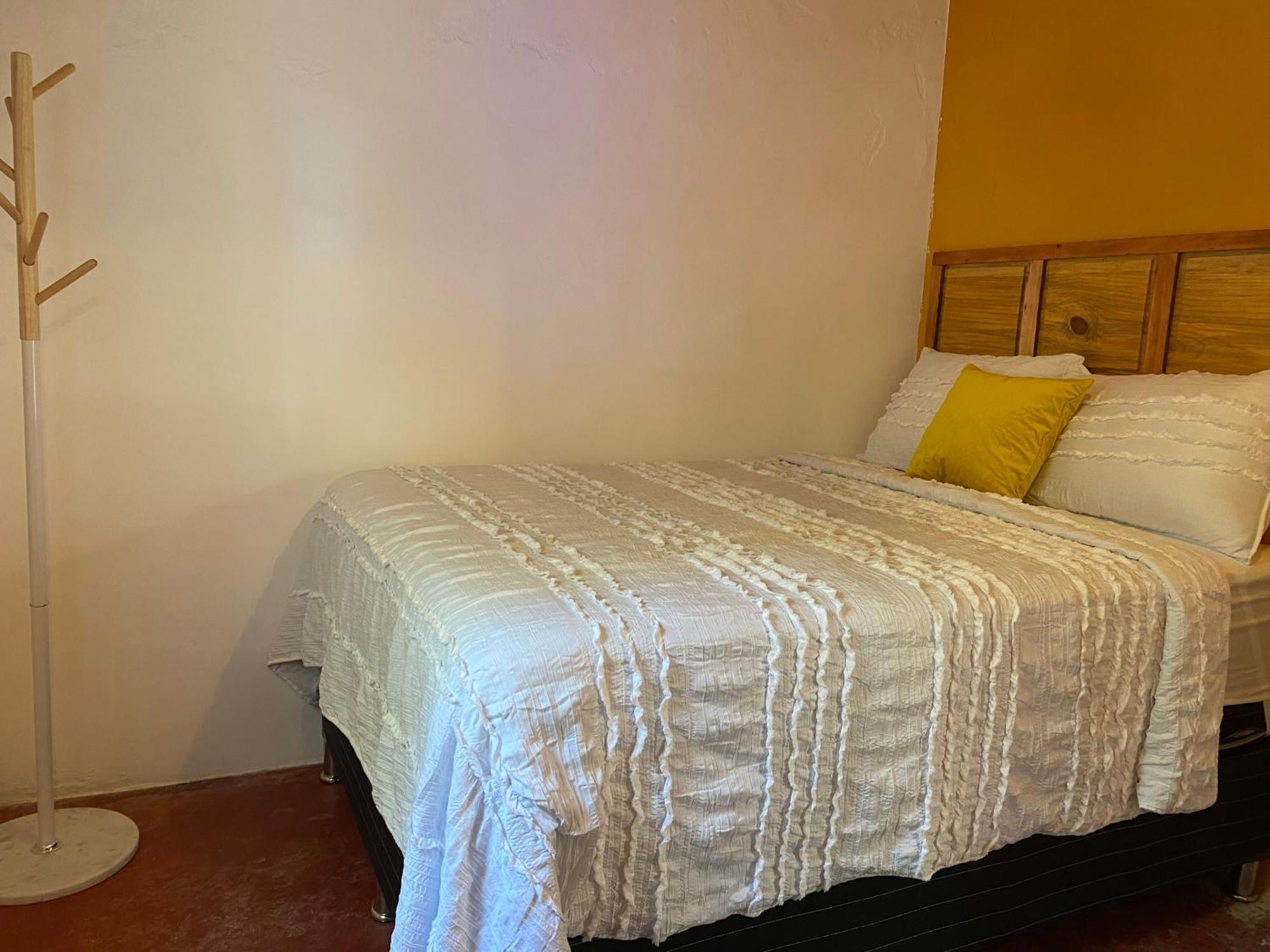 El Chirris B&B San Juan La Laguna Exteriör bild