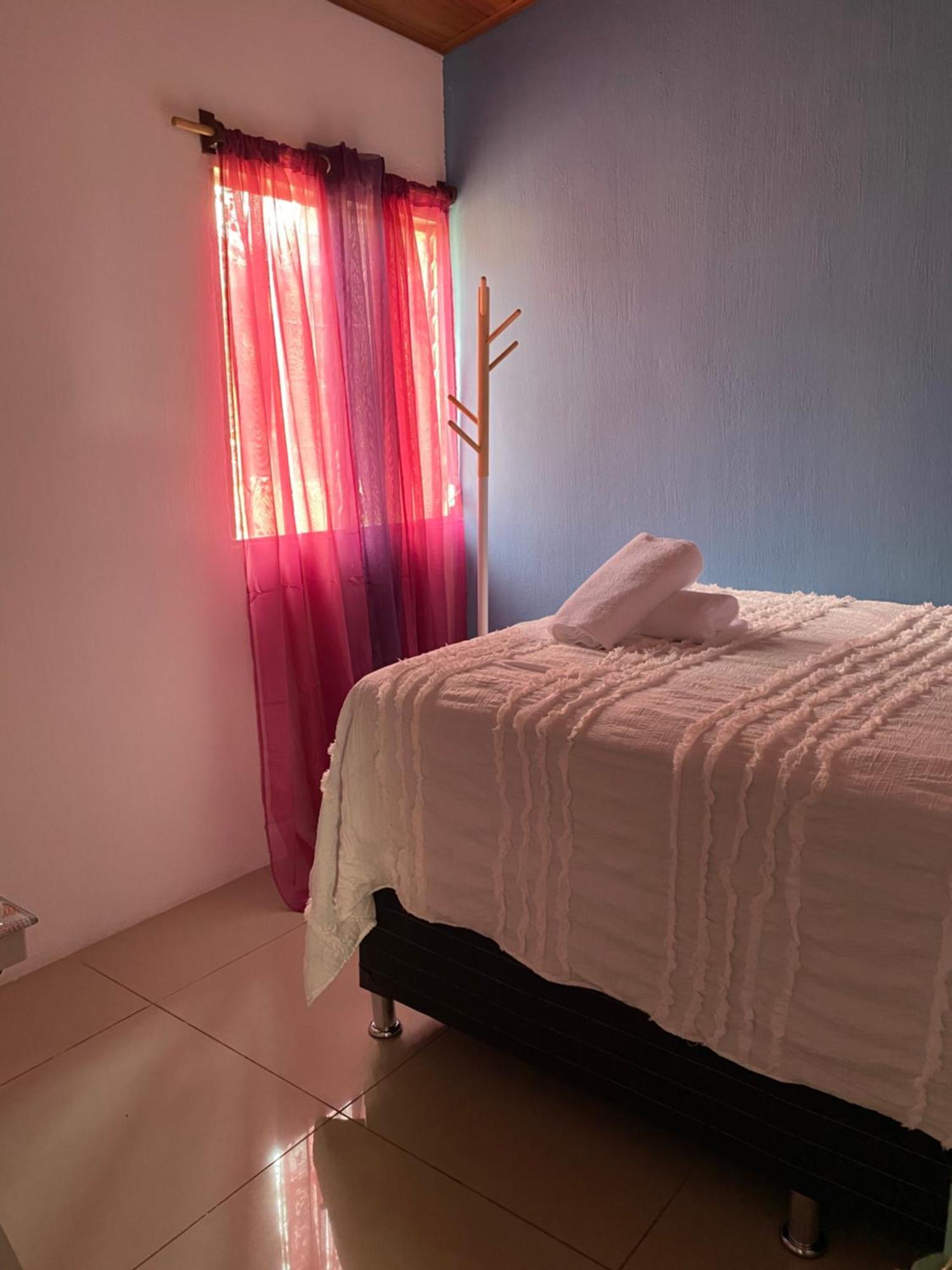 El Chirris B&B San Juan La Laguna Exteriör bild